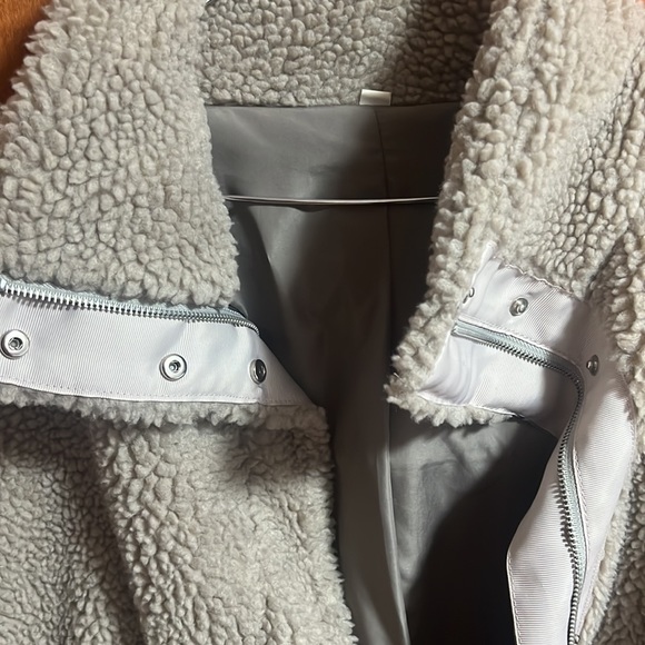 Beige teddy coat - Picture 4 of 6